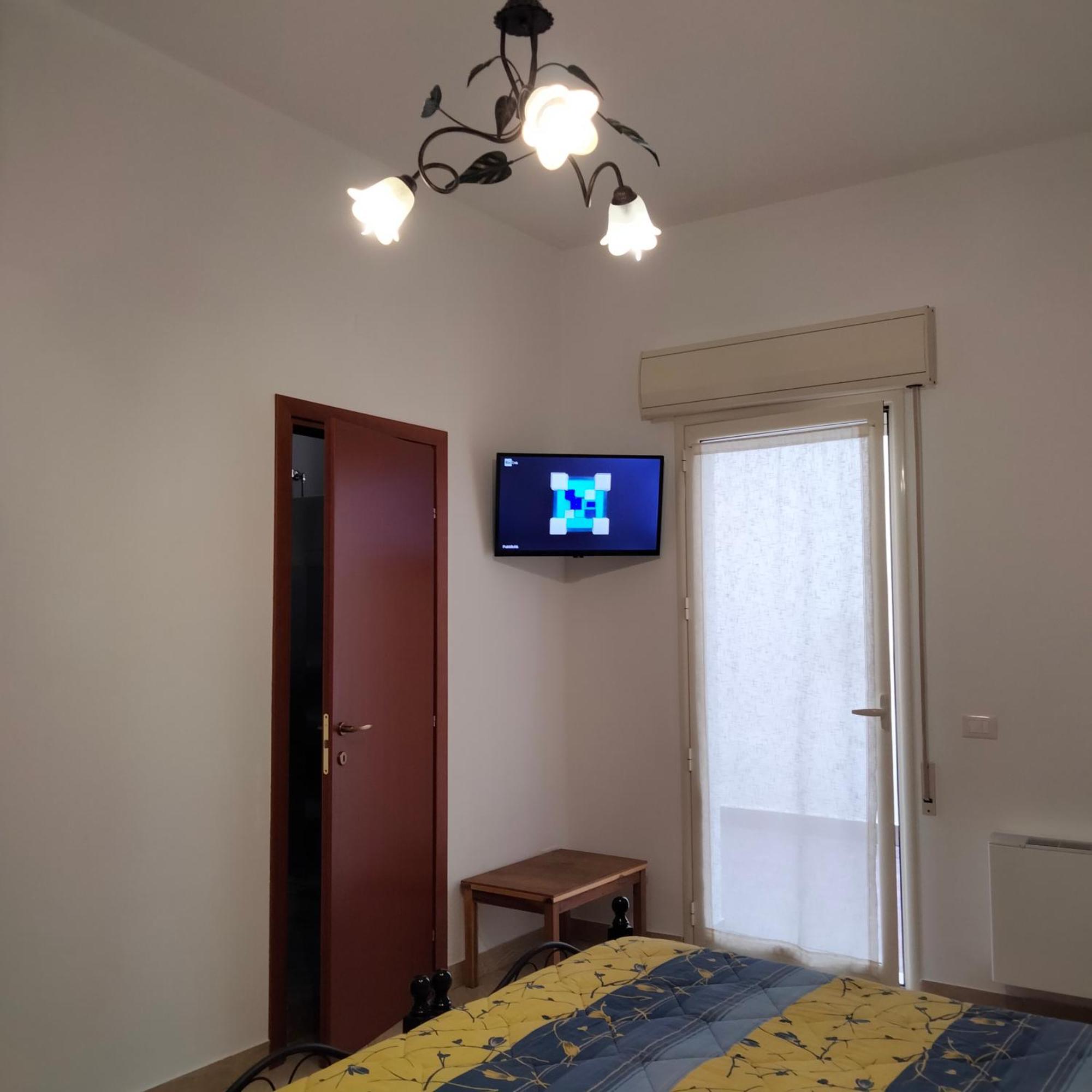 The Best Rooms & Apartments - Parcheggia Gratis Sotto Casa Ed Entra - Mazara del Vallo Cameră foto
